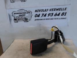 Attache ceinture arriere gauche
