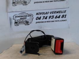Attache ceinture arriere gauche