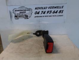 Attache ceinture arriere gauche