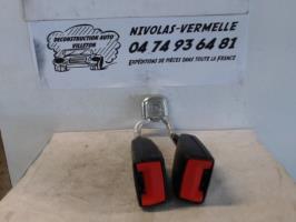 Attache ceinture arriere gauche