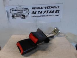 Attache ceinture arriere gauche