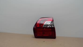 Feu arriere secondaire gauche (feux)