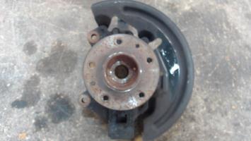 Fusee avant gauche