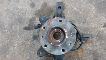 Fusee avant gauche