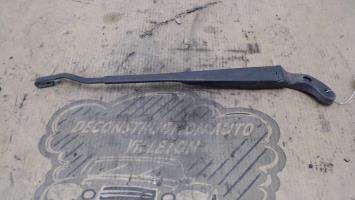 Braccio tergicristallo anteriore destro