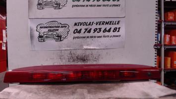 Feu arriere stop central