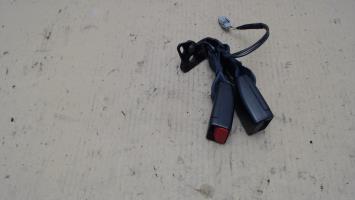 Attache ceinture arriere gauche