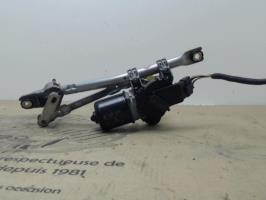 Motore tergicristallo anteriore