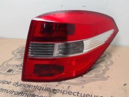 Fanale posteriore principale destro (luci)