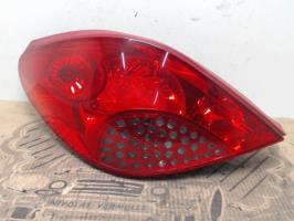 Fanale posteriore principale sinistro (luci)