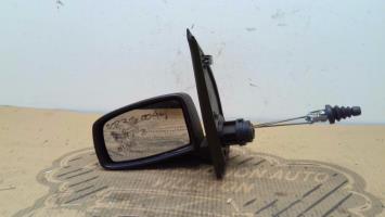 Retrovisor izquierdo