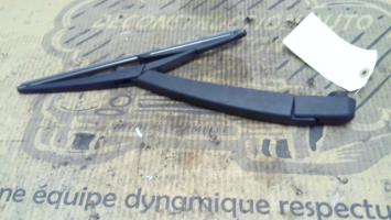 Bras essuie glace arriere