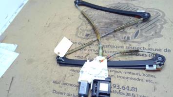 Leve vitre electrique avant droit