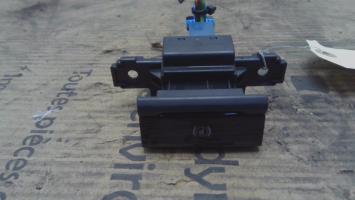 Bloc electrique de frein a main
