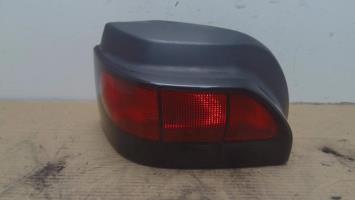 Fanale posteriore principale sinistro (luci)