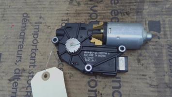 Moteur toit ouvrant