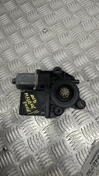 Moteur leve vitre avant droit