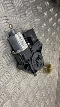Moteur leve vitre arriere droit