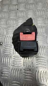 Attache ceinture arriere gauche