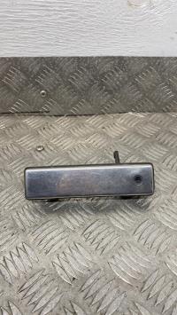 Poignee porte avant gauche