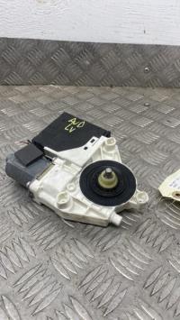 Moteur leve vitre avant droit