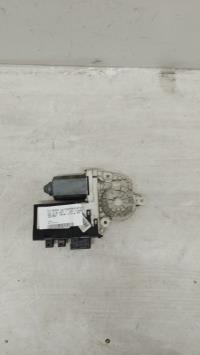 Moteur leve vitre avant gauche