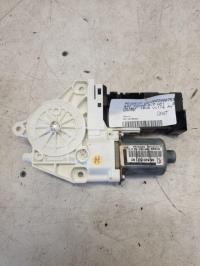 Moteur leve vitre avant droit
