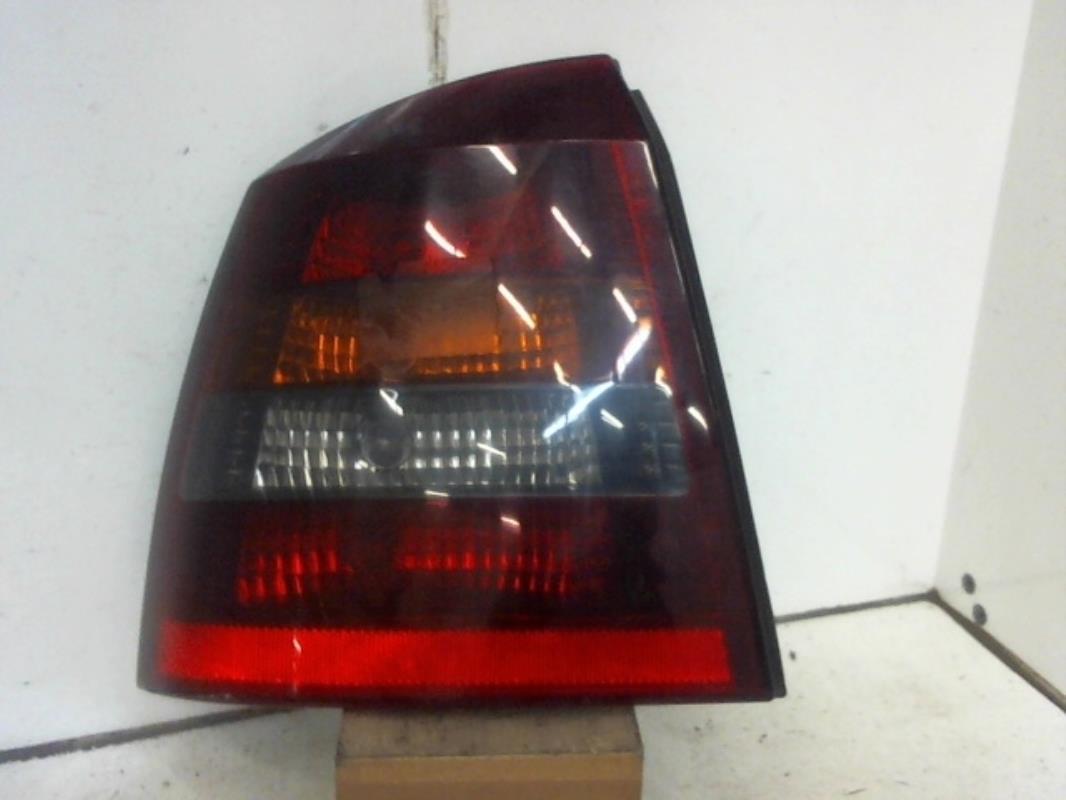 Feu arriere principal gauche (feux)