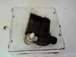 Pompe lave glace avant