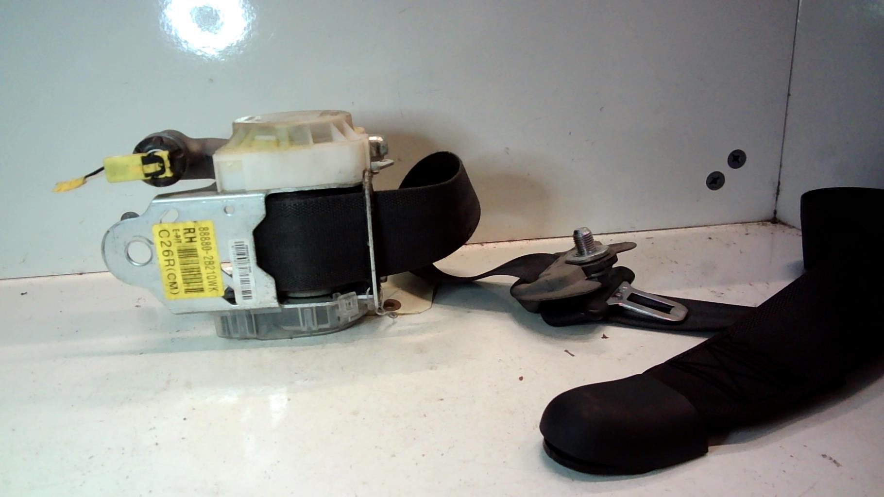 Ceinture avant droit