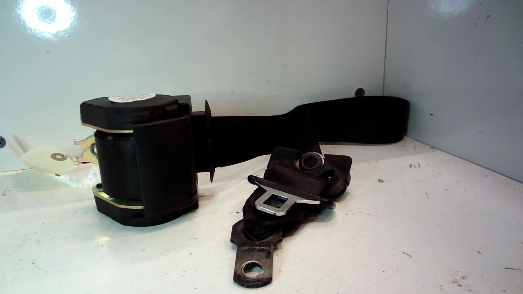 Ceinture avant gauche