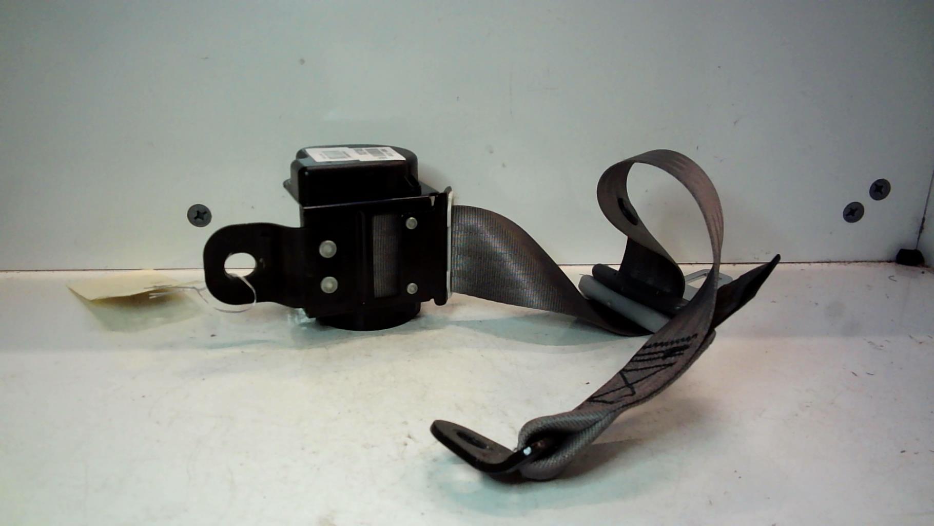 Ceinture arriere droit