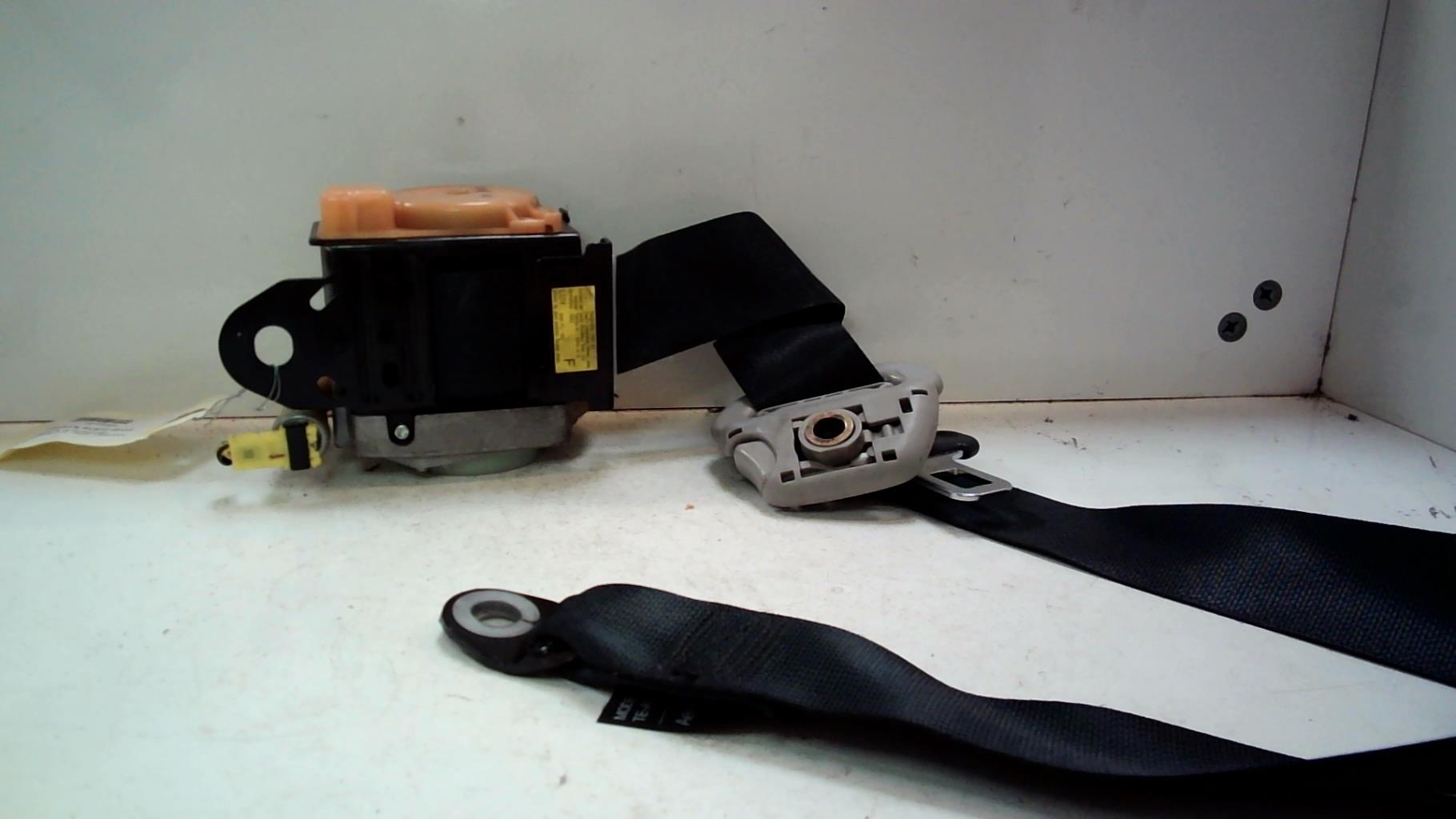 Ceinture avant droit