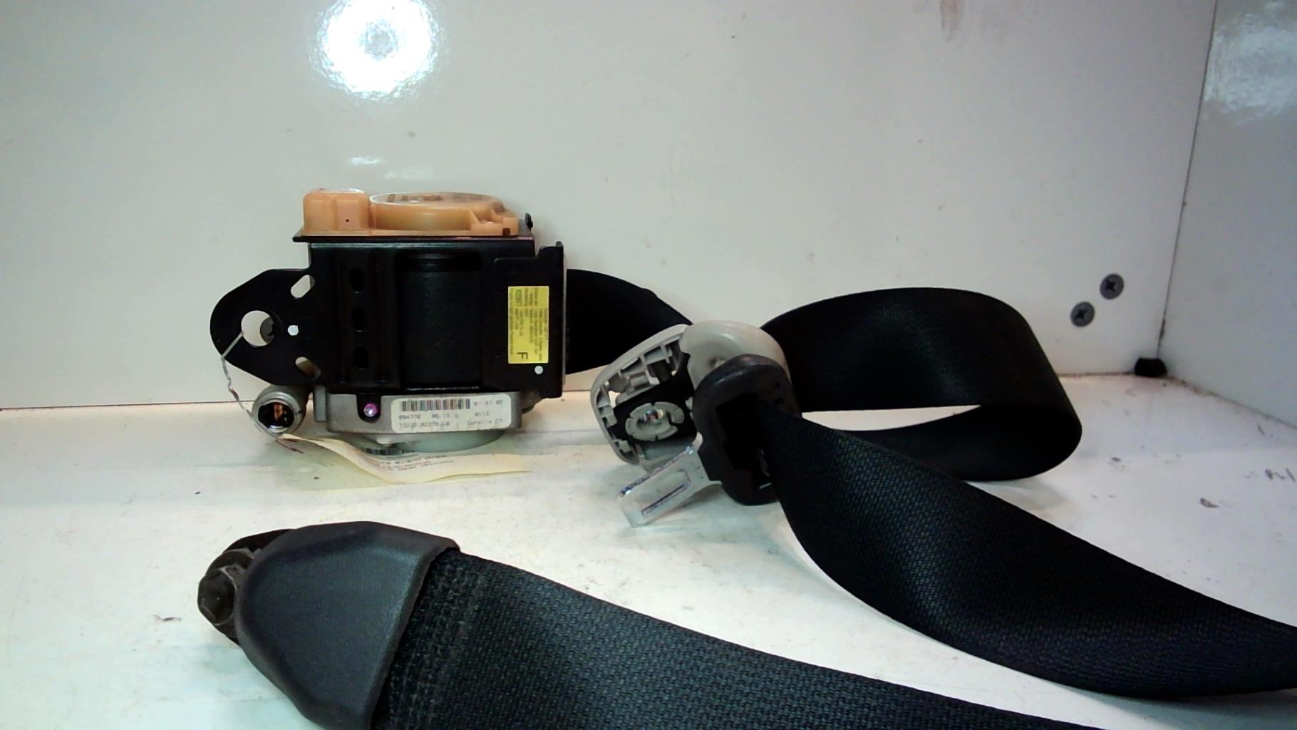 Ceinture avant droit