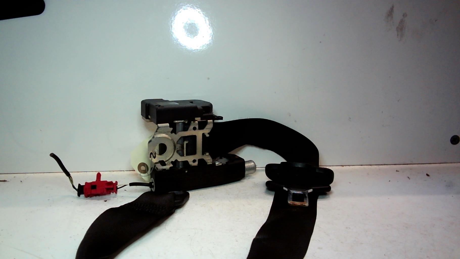 Ceinture avant gauche