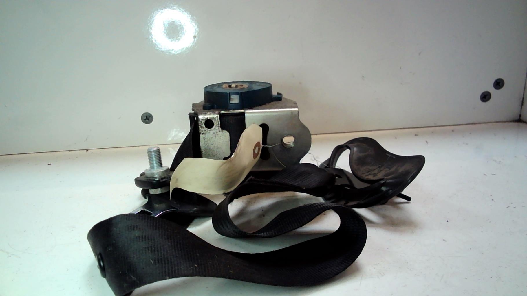 Ceinture avant gauche