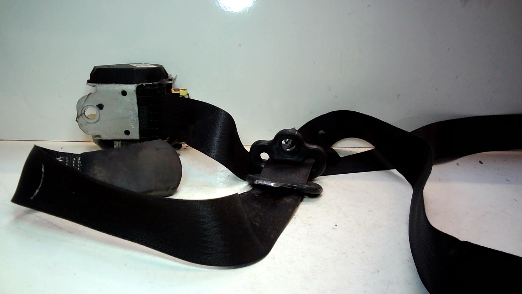 Ceinture avant gauche