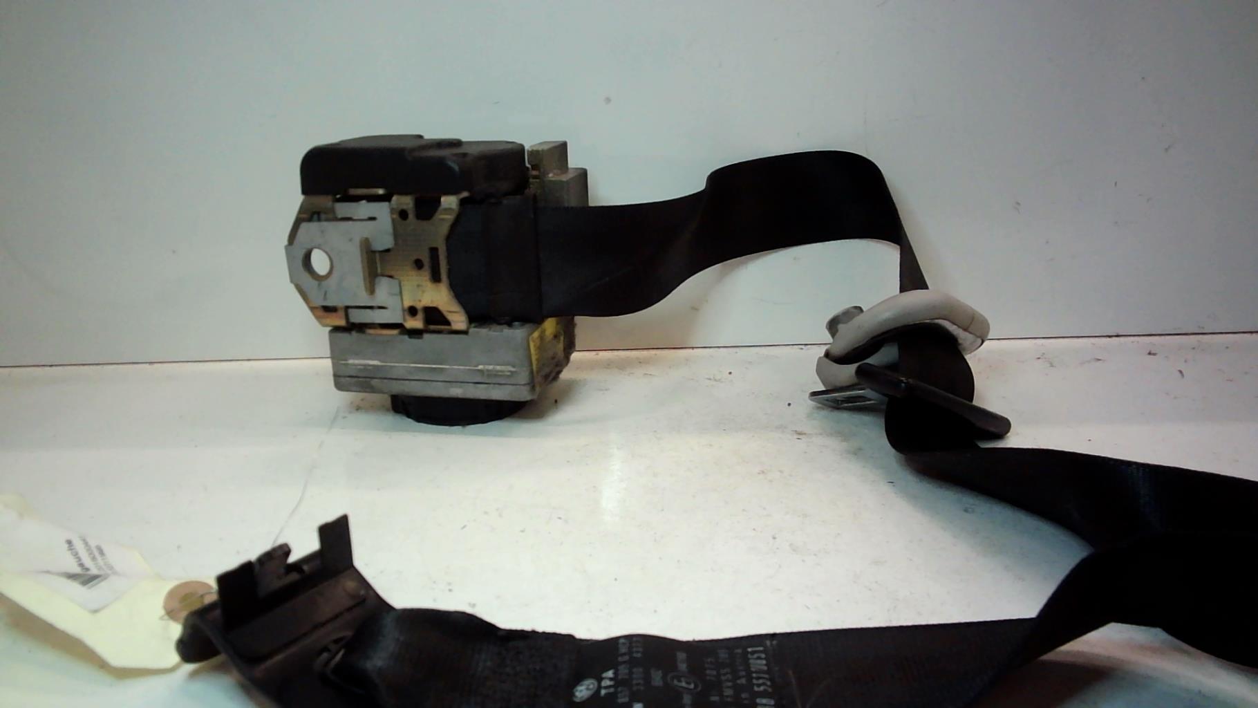 Ceinture avant gauche