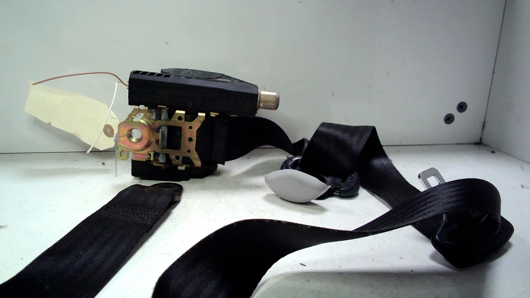 Ceinture avant gauche
