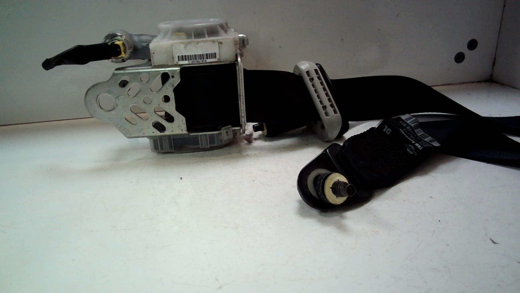 Ceinture avant gauche