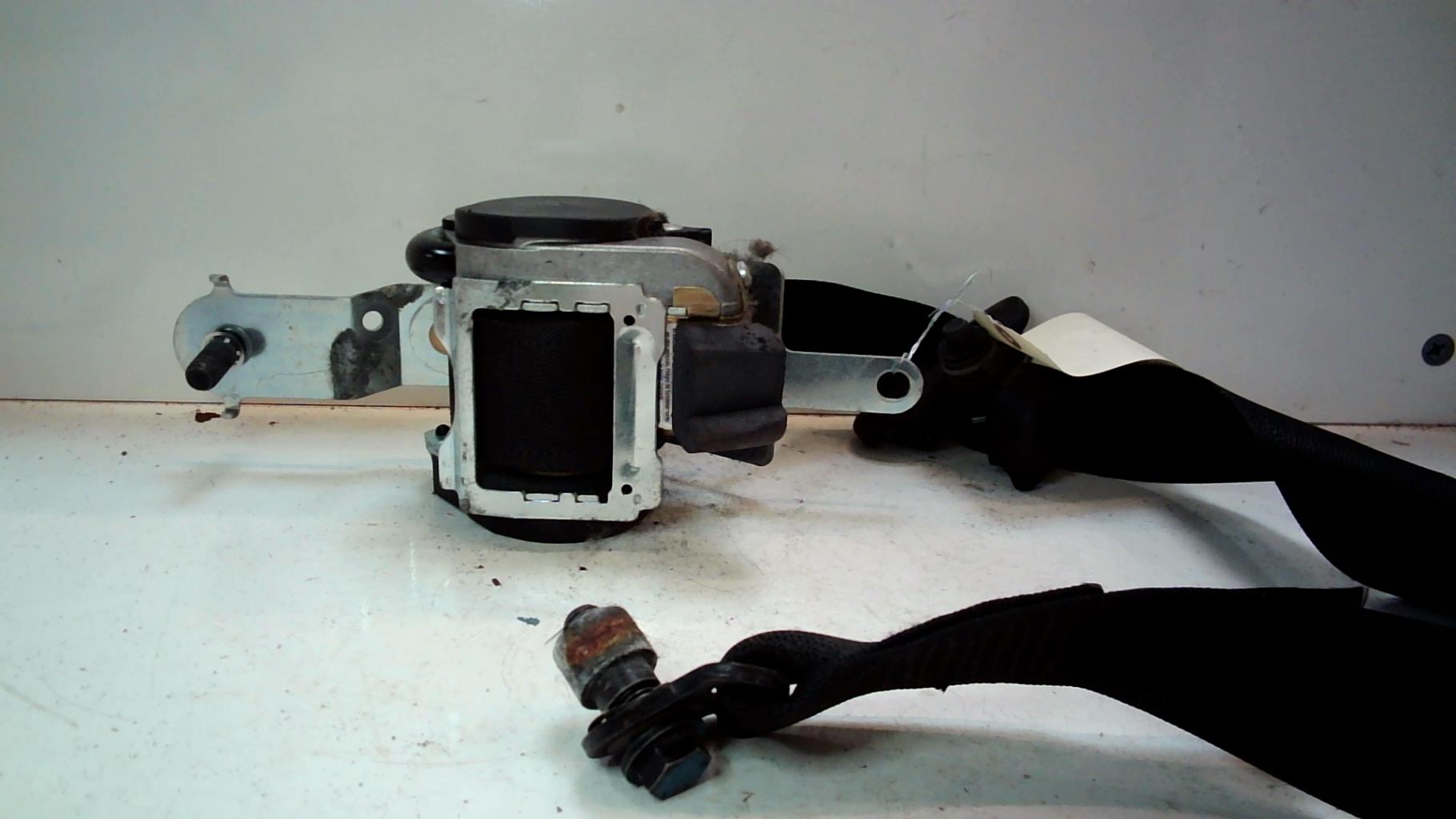 Ceinture avant gauche