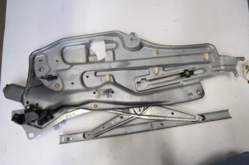 Leve vitre electrique avant droit