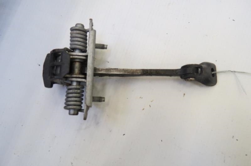 Tirant de porte avant droit