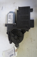 Moteur leve vitre avant droit