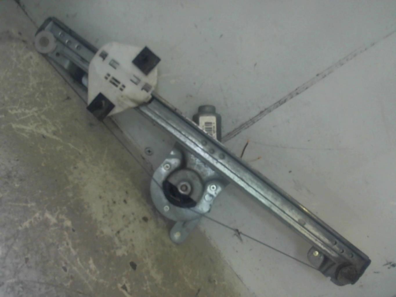 Leve vitre electrique avant gauche