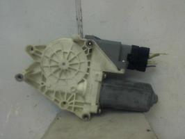 Moteur leve vitre arriere droit