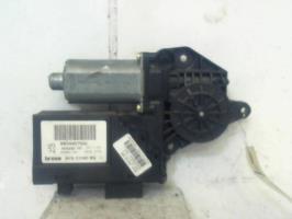 Moteur leve vitre avant gauche