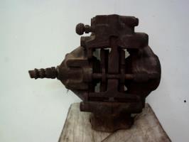 Etrier arriere droit (freinage)