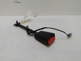 Attache ceinture avant gauche