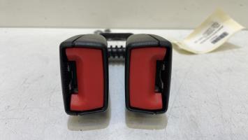 Attache ceinture arriere gauche